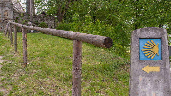 Active Goods Blog - Guest Post: Being Grateful and Finding Happiness While Walking The Camino