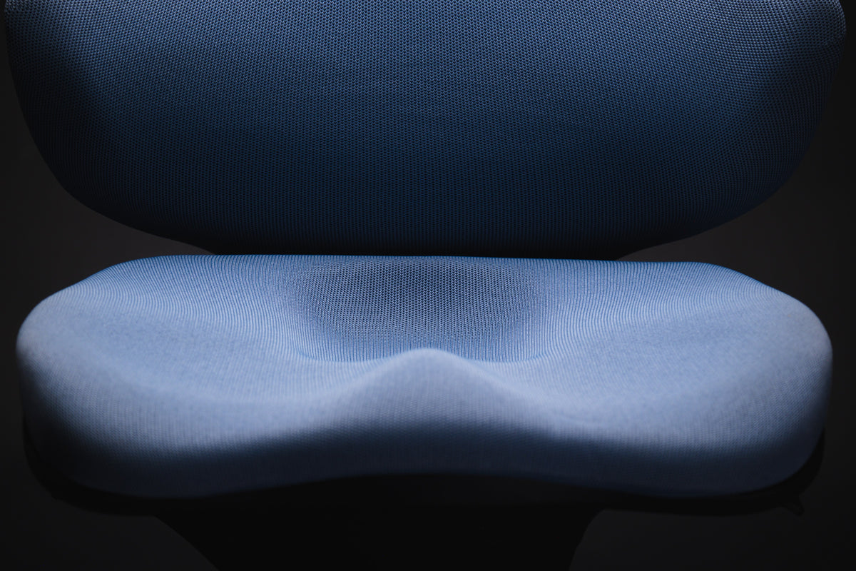 Close-up of the CoreChair Elite sculpted seat