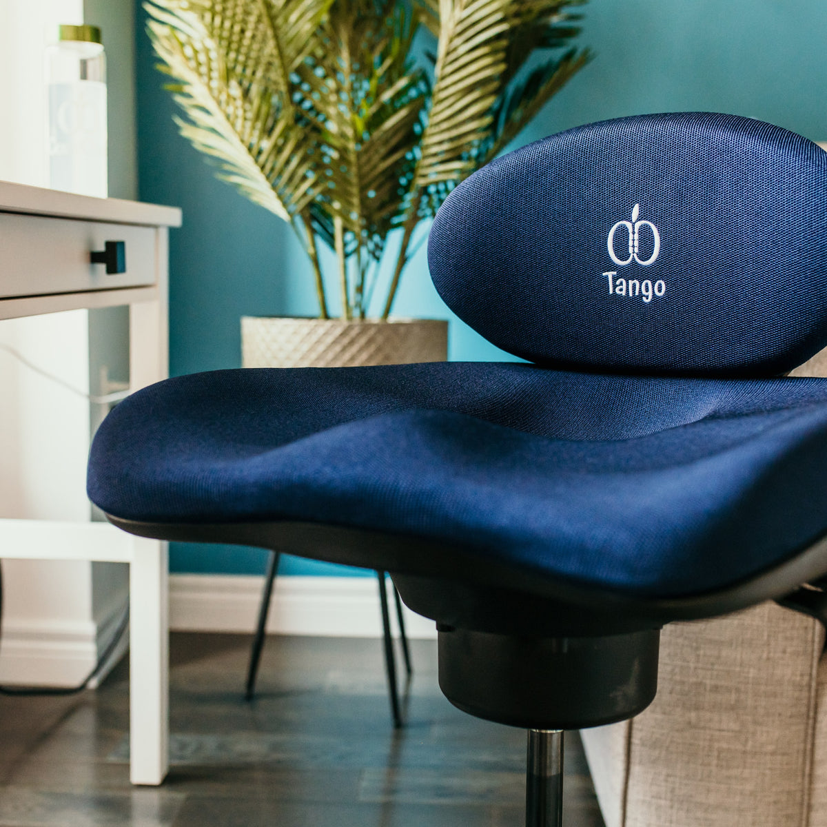 CoreChair Tango sculpted seat and pelvic support in Navy Blue