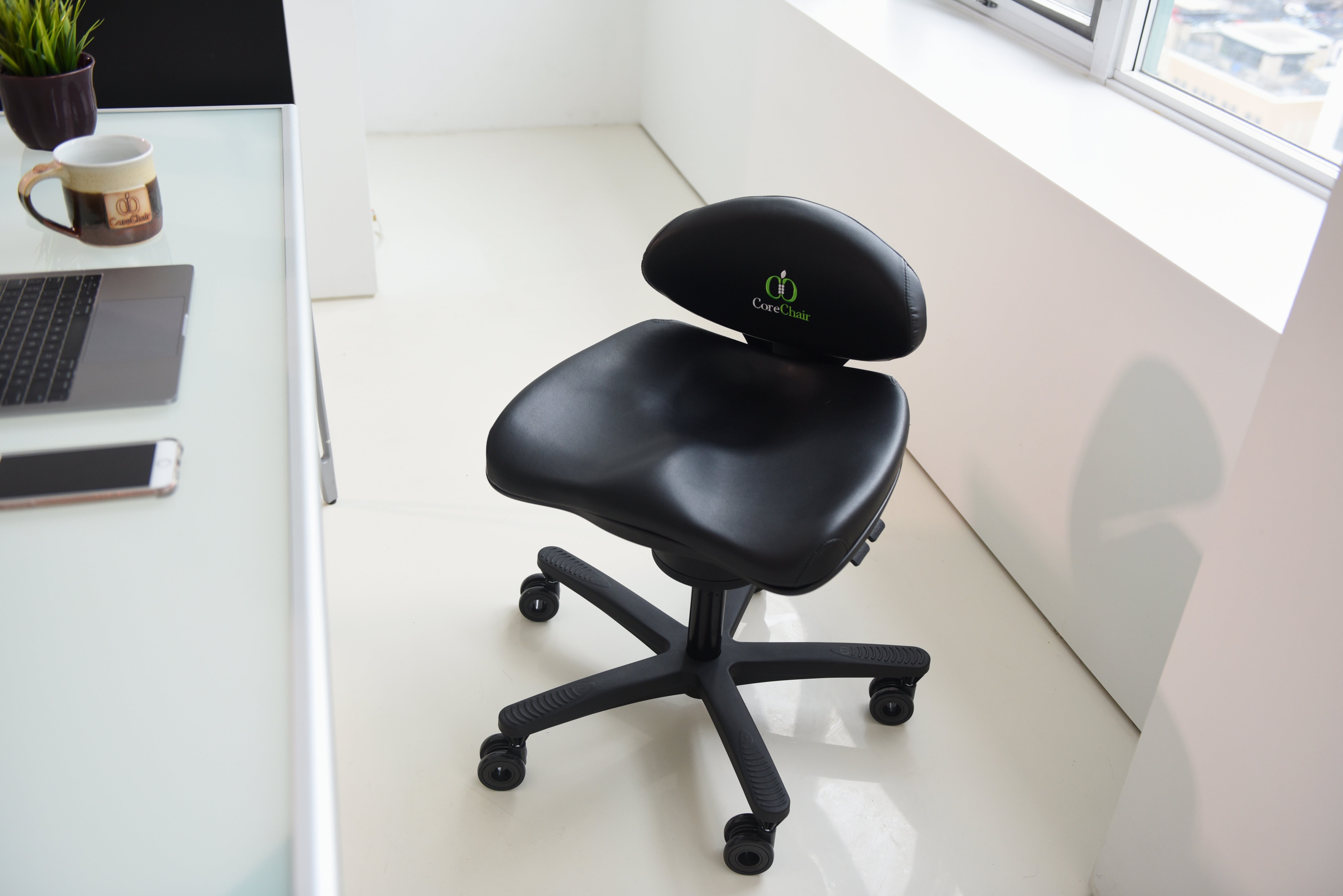 CoreChair Sport in black easy-clean upholstery